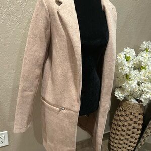 SHEIN Cream Blazer with Tailored Silhouette